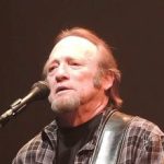 Stephen Stills při koncertu v Beacon Theatre, New York City, 22. 10. 2012 (Credit Photo: SolarScott / Wikimedia, Creative Commons Attribution 2.0)