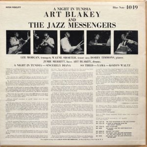 Zadní strana obalu alba Art Blakey & The Jazz Messengers: A Night In Tunisia (1961, Blue Note Records)