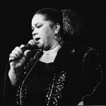 Americká bluesová zpěvačka Etta James vystoupila 20. července 1990 v Deauville (Normandie, Francie) (Credit Photo: Roland Godefroy / Wikimedia, Creative Commons Attribution-Share Alike 3.0)